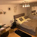 Studio Apartment Lacus